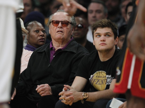 Jack Nicholson vai a jogo de basquete em Los Angeles, nos Estados Unidos (Foto: Reuters/ Agência)