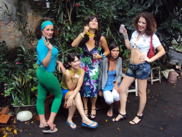 Atrizes satirizam o reality show "Mulheres Ricas" (Foto: Divulgação)