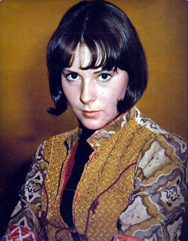 Elizabeth Savalla como Malvina Tavares, em 1975 (Foto: Reprodução)
