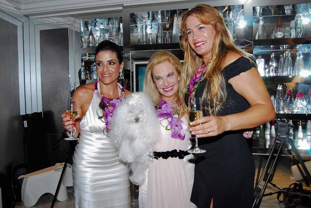 Lydia Sayeg, Brunete Fraccaroli e Débora Rodrigues em festa em São Paulo (Foto: Celso Akin/ Ag. News)