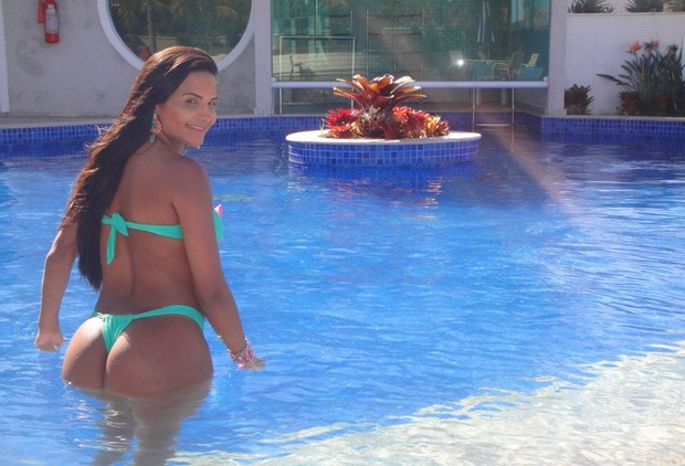 Shayene Cesário em hotel em Cabo Frio, no estado do Rio (Foto: Photo Rio News)