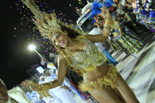 Quitéria Chagas no carnaval de San Luis, Argentina (Foto: Isac Luz/EGO)