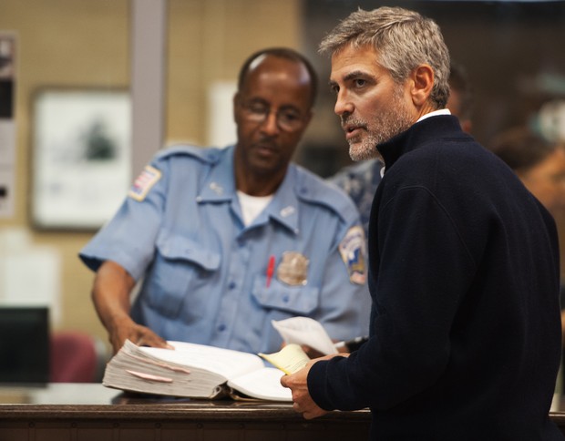 George Clooney deixa prisão (Foto: Agência AFP)