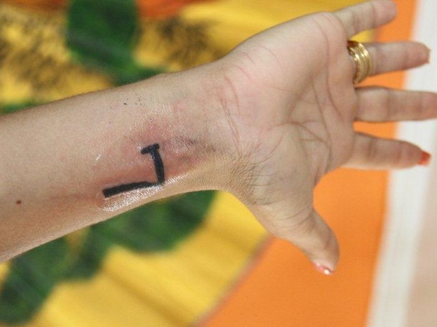 Dani Sperle tatuagem (Foto: Ag. News)