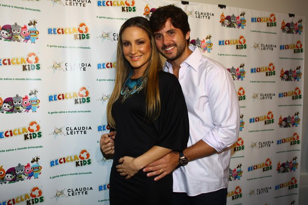 Claudia Leitte e o marido, Márcio, em evento em São Paulo (Foto: Iwi Onodera / EGO)