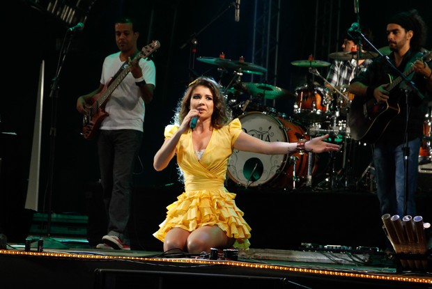 Paula Fernandes se apresenta no Curitiba Country Festival (Foto: Danilo Carvalho/ Ag. News)