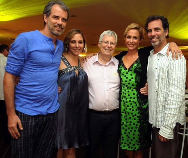 Mauro Faria , Heloisa Périssé , Roberto Faria, Andréa Beltrão e Mauricio Faria (Foto: Cristina Granato/Divulgação)