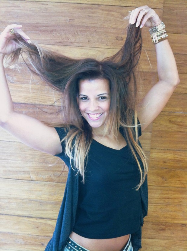 Renata Santos muda visual e clareia o cabelo (Foto: Divulgação)