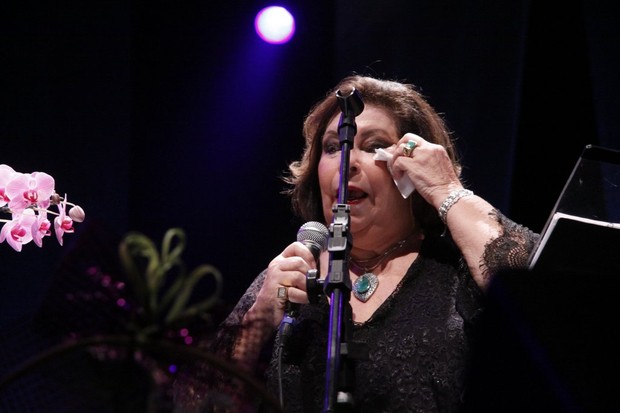 Nana Caymmi se emociona em show para comemorar seus 70 anos (Foto: Philippe Lima/Ag News)