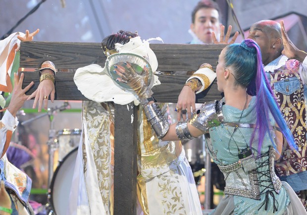Katy Perry faz show no Kids Choice Awards (Foto: Getty Images)