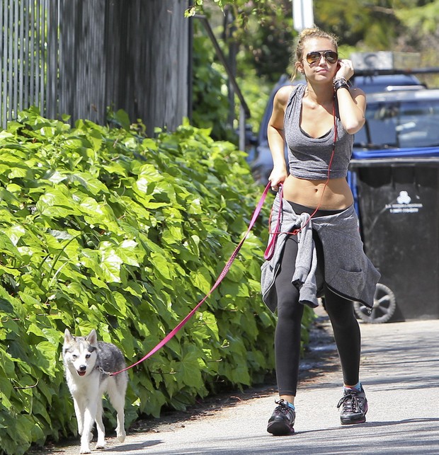 Miley Cyrus se exercita em Los Angeles, nos Estados Unidos – X17 (Foto: X17/ Agência)