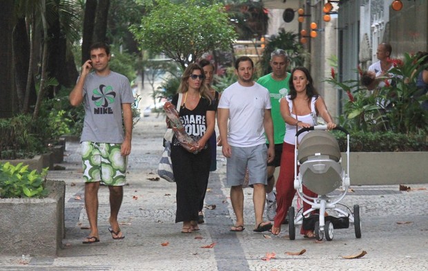 Ricardo Pereira e a família (Foto: Rodrigo dos Anjos / AgNews)