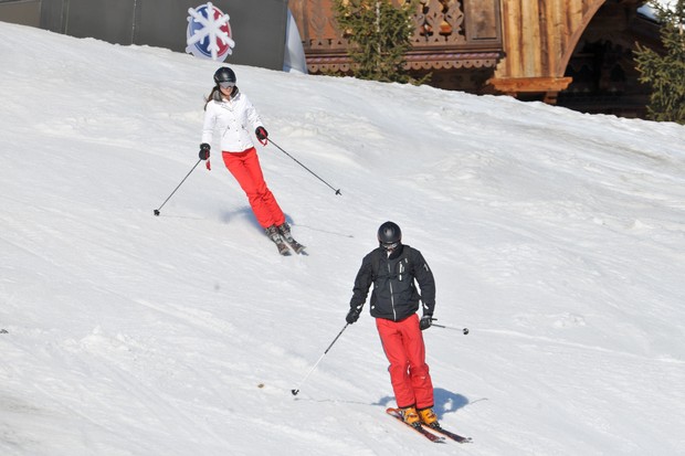 Kate Middleton e William curtem descanso em estação de esqui de Paris (Foto: Grosby Group)