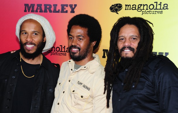 Filhos de Bob Marley Rohan, Ziggy e Robbie em première do filme ‘Marley’ em Los Angeles, nos EUA (Foto: AFP/ Agência)
