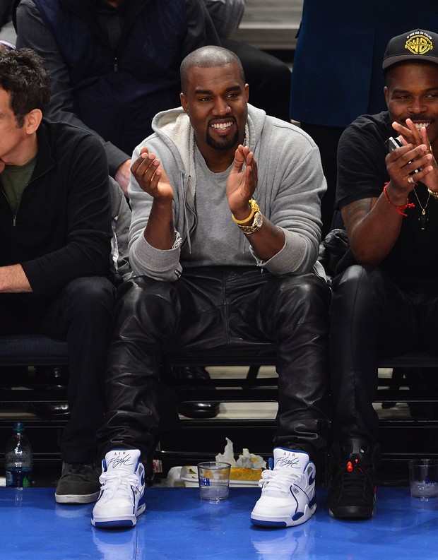 Kanye West em jogo de basquete (Foto: Getty Images)