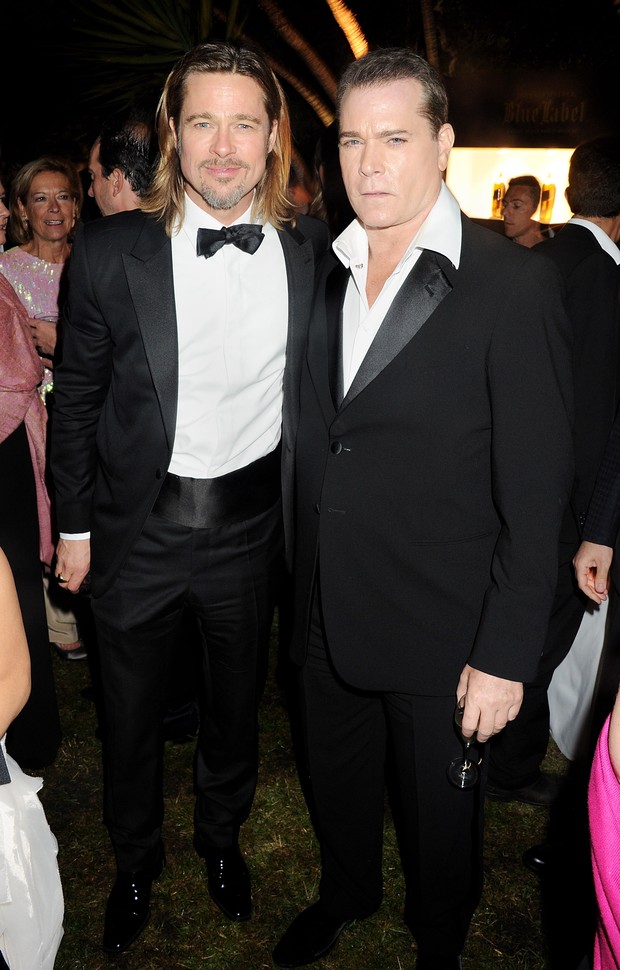 Brad Pitt e Ray Liotta em festa em Cannes, na França (Foto: Getty Images/ Agência)