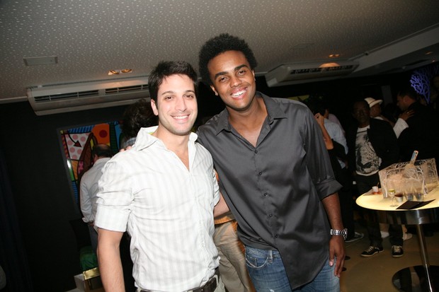 Marco Antônio Gimenez e Jorge de Sá em inauguração de galeria no Rio (Foto: André Muzell/ Ag. News)