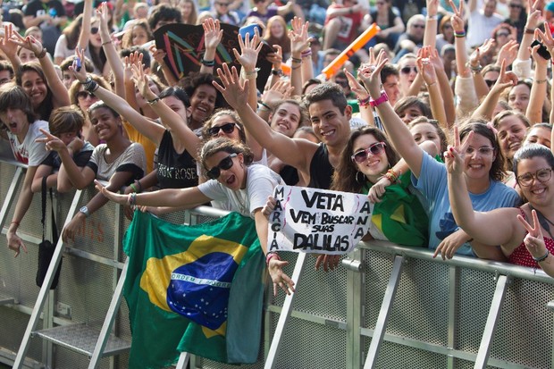 Fãs durante o show da Ivete Sangalo no Rock in Rio Lisboa (Foto: Agência Zero)