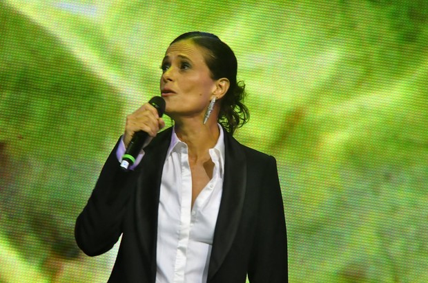 Zélia Duncan no 23º Prêmio da Música Brasileira (Foto: Roberto Teixeira / EGO)