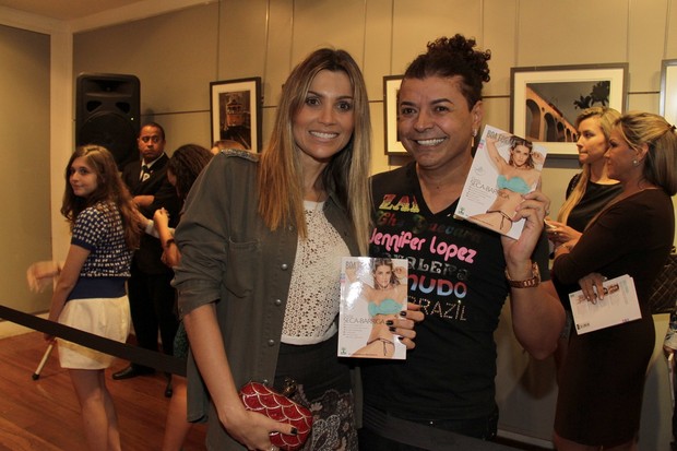 Flávia Alessandra e David Brazil em evento de revista (Foto: Isac luz / EGO)