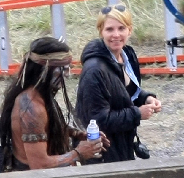 Johnny Depp como um índio americano no filme 'The Lone Ranger' (Foto: X17/Agência)