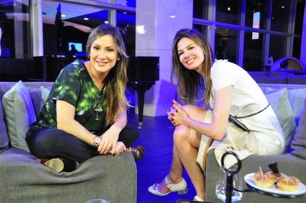Luciana Gimenez entrevista Claudia Leitte (Foto: Wayne Camargo / REDETV!)