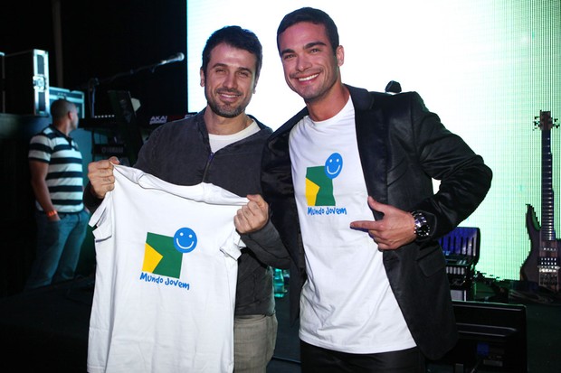Eriberto Leão e Sidney Sampaio em evento beneficente em São Paulo (Foto: Iwi Onodera/ EGO)