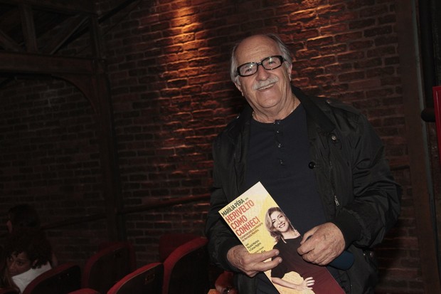 Ary Fontoura na estreia da peça “Herivelto como conheci” (Foto: Isac luz / EGO)