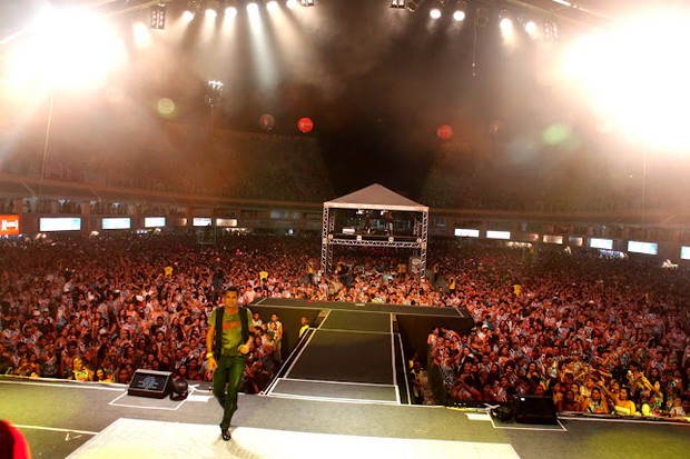 Latino faz show em Manaus (Foto: Divulgação)