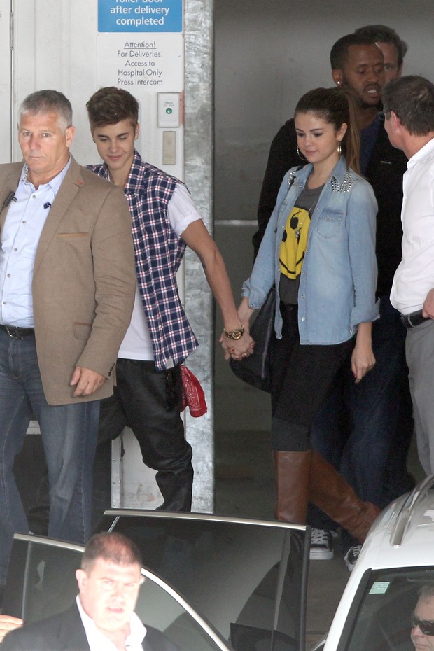 Justin Bieber e Selena Gomez (Foto: Agência Grosby Group)