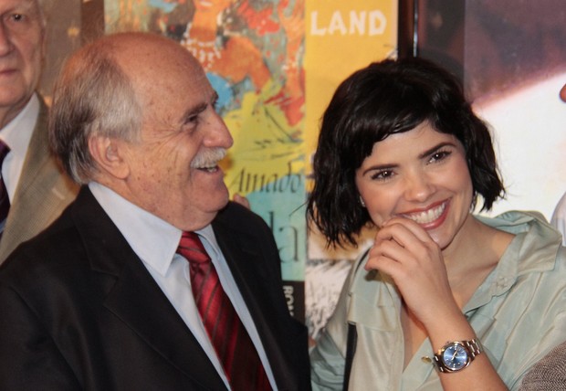 Ary Fontoura e Vanessa Giácomo em exposição sobre Jorge Amado (Foto: Isac luz / EGO)