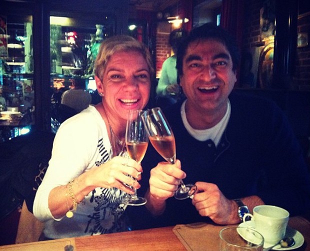 Astrid Fontenelle e Zeca Camargo "Celebrando a vida" (Foto: Instagram / Reprodução)