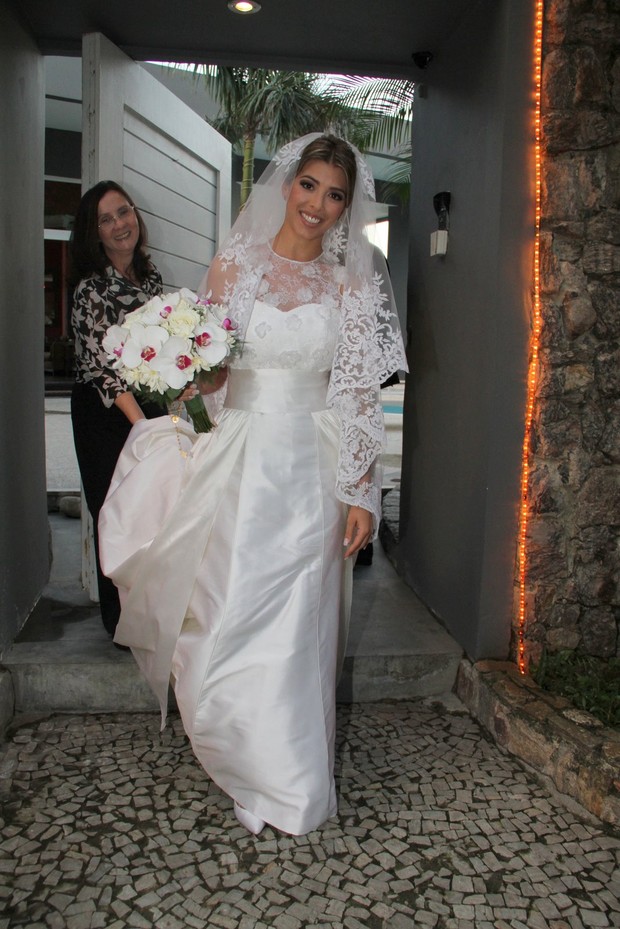 Roberta, noiva de Marcelo Serrado (Foto: Dilson Silva/ Ag. News)