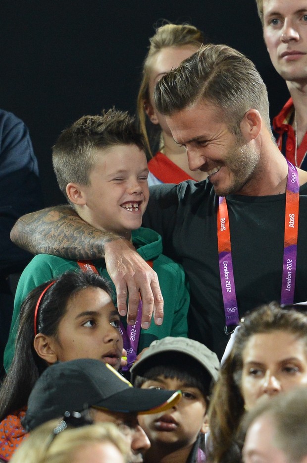 David Beckham com os filhos (Foto: Agência Grosby Group)