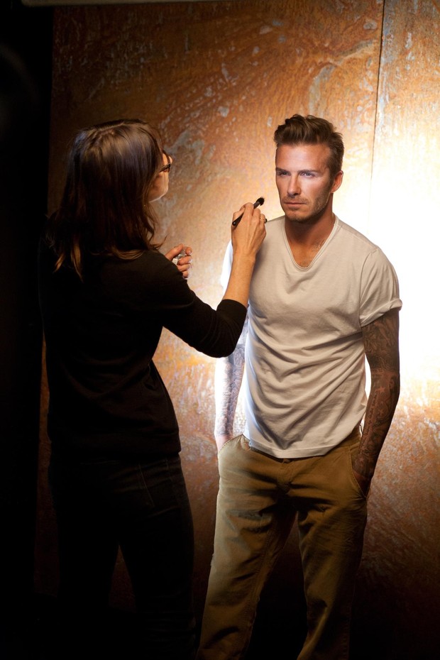 David Beckham na campanha da grife Essence (Foto: Facebook)