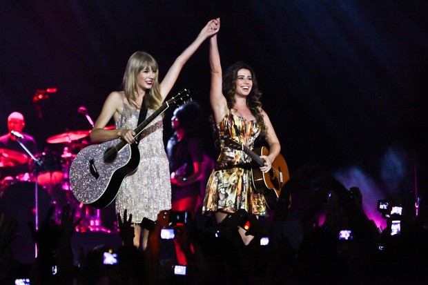 Taylor Swift e Paula Fernandes em show no Rio (Foto: Manuela Scarpa/ Foto Rio News)