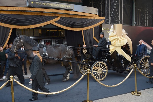 Lady Gaga no lançamento de seu perfume em Nova York (Foto: Getty Images)