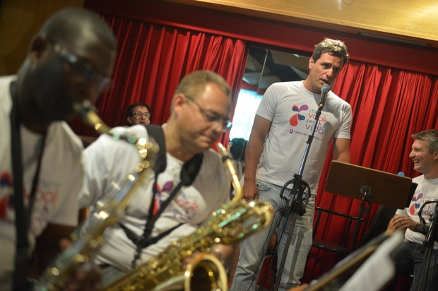 Rodrigo Lombardi ensaia com a Rio Jazz Orchestra (Foto: André Muzell/AgNews)