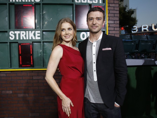 Amy Adams e Justin Timberlake em première do filme ‘Trouble with the Curve’ em Los Angeles, nos Estados Unidos (Foto: Mario Anzuoni/ Reuters/ Agência)