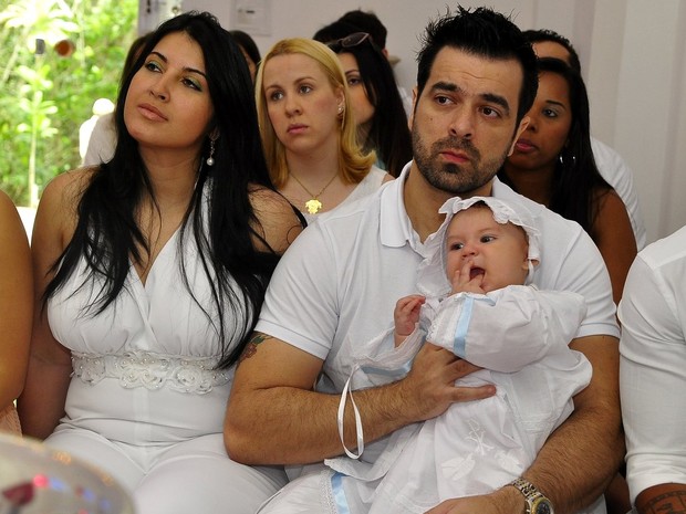 Batizado filho de Priscila Pires (Foto: Roberto Teixeira/ EGO)