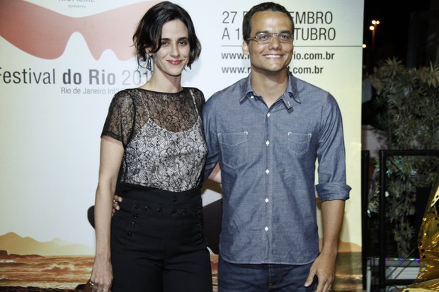 Mariana Lima e Wagner Moura no Festival do Rio (Foto: Isac Luz / EGO)