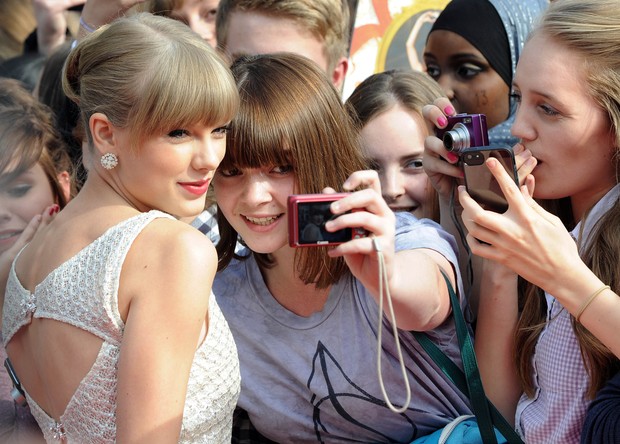 Taylor Swift em premiação em Londres, na Inglaterra (Foto: Stuart Wilson/ Getty Images/ Agência)