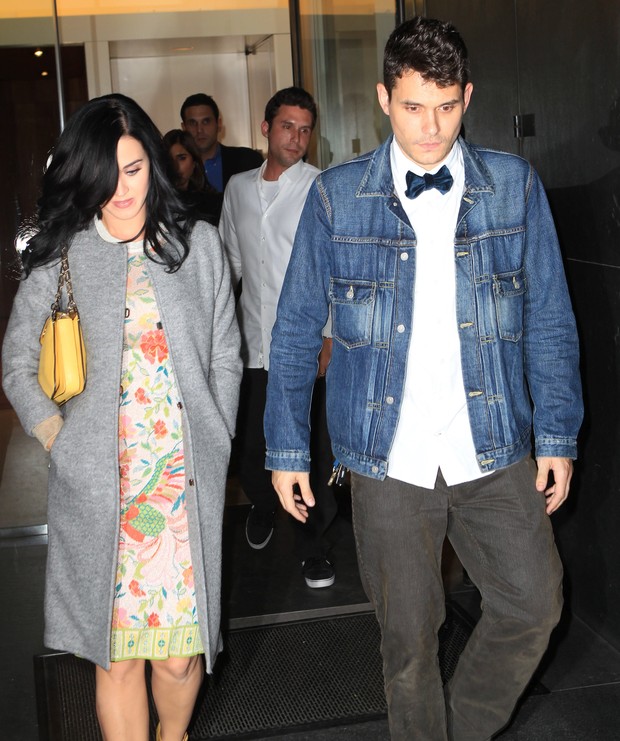 Katy Perry e John Mayer em Nova York, nos Estados Unidos (Foto: X17/ Agência)