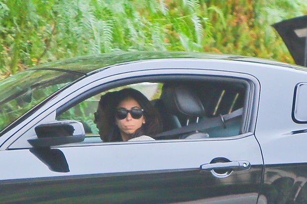 Lindsay Lohan volta para casa após confusão com o pai (Foto: X17/Agência)