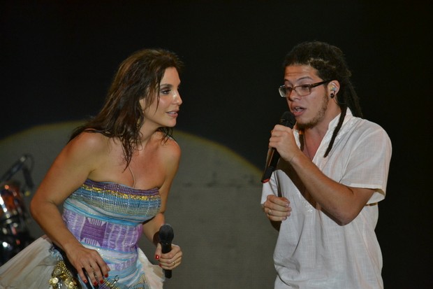 Ivete Sangalo e Hercinho Gouveia cantam no Recife (Foto: Felipe Souto Maior/ AG Innovo / Divulgação)