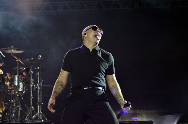 Pitbull se apresenta em Salvador, na Bahia (Foto: Saulo Brandão/ Divulgação)