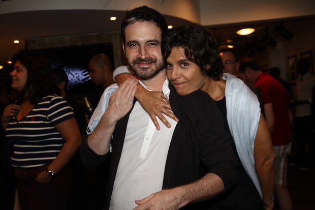 Ator Caco Ciocler com a diretora Juliana Reis (Foto: Manuela Scarpa/Photo Rio News)