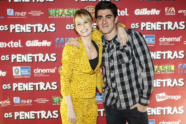 Mariana Ximenes e Marcelo Adnet em pré-estreia de filme em São Paulo (Foto: Vagner Campos/ Foto Rio News)