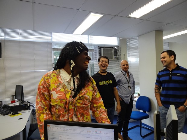 Rodrigo Sant’anna invade rádio com seus personagens (Foto: Divulgação / BEAT98)