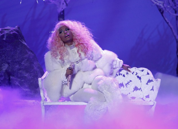 Nicki Minaj se apresenta no American Music Awards, em Los Angeles, nos Estados Unidos (Foto: Danny Moloshok/ Reuters/ Agência)